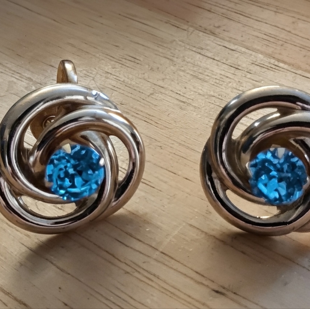 Elegant Vintage Gold and Blue Earrings